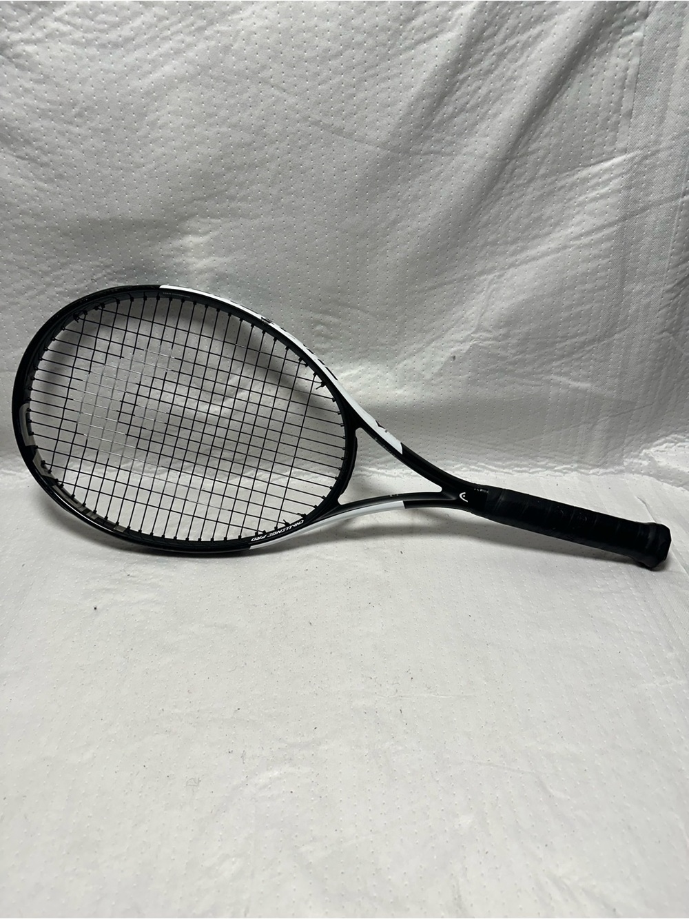 HEAD Challenge Pro Tennis Racket - Black & White